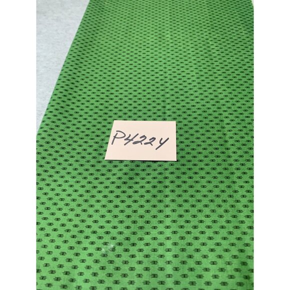 Green Cotton Fabric Tiny Dashes Pattern 18"x22" Crafts Sewing DIY Projects - Picture 7 of 7